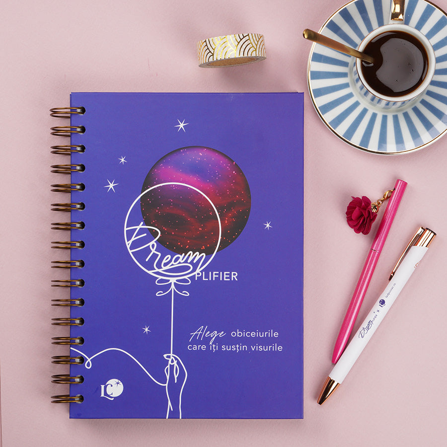plannerul obiceiurilor sanatoase DREAMplifier obiective implinite organizare fara stres plan and have fun ladycozac - coperta fata, alege obiceiurile care iti sustin visurile