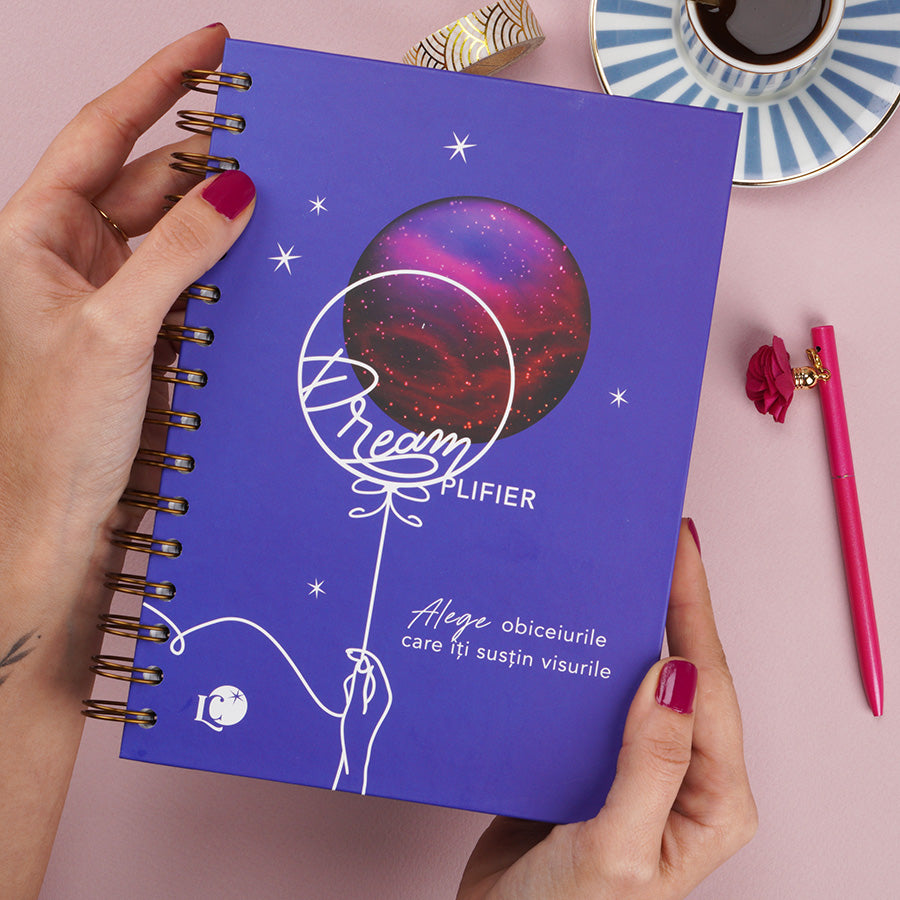 plannerul obiceiurilor sanatoase DREAMplifier obiective implinite organizare fara stres plan and have fun ladycozac - coperta fata, alege obiceiurile care iti sustin visurile