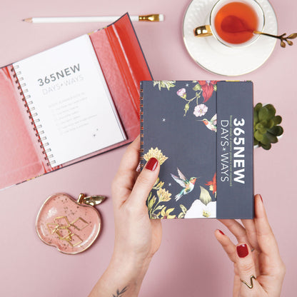 365 New Days Pocket – Claritate zilnică, mereu la îndemână