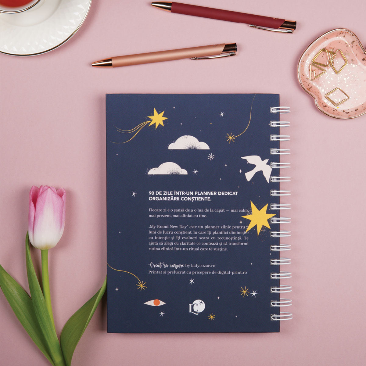 Planner zilnic pentru claritate și direcție coperta spate planner brand new days