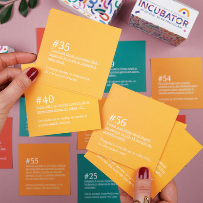 Set carduri cu 90 de provocări pentru creativitate Carduri cu provocari creativitate din setul INCUBATOR lady cozac
